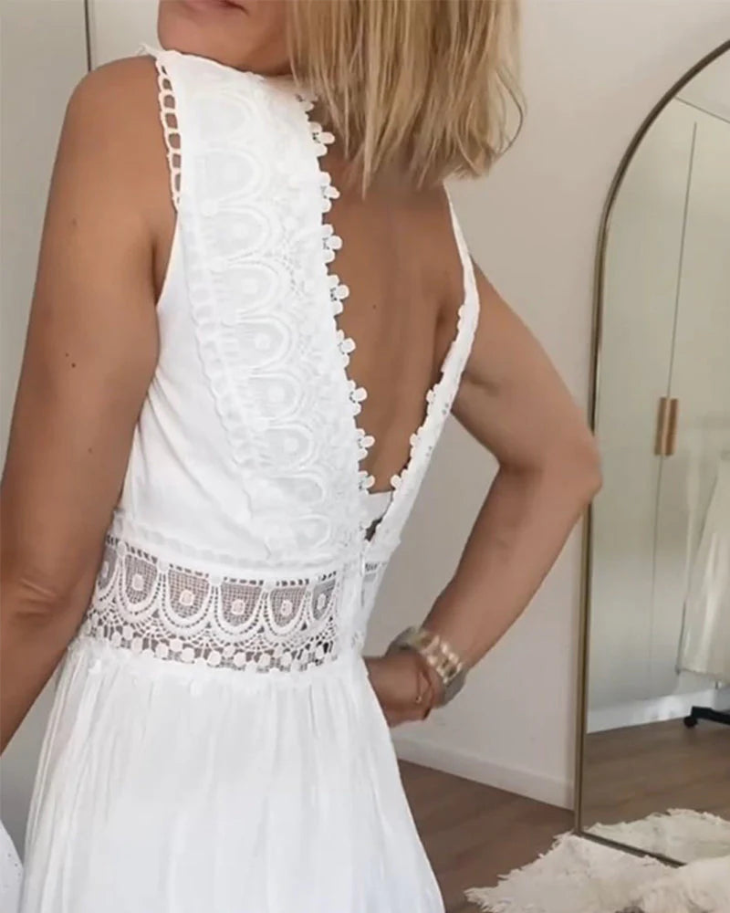 Raffinata | Abito in Pizzo con Scollo a V
